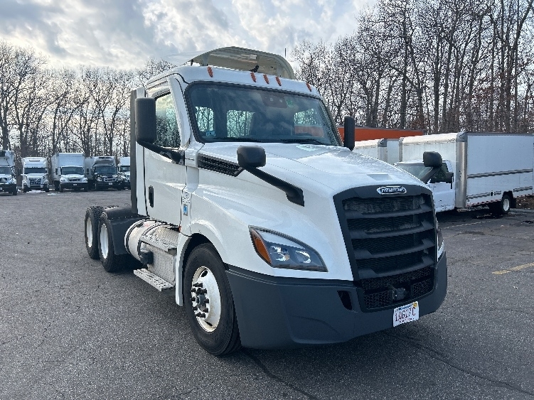2021 FREIGHTLINER CASCADIA 126 in Braintree, MA