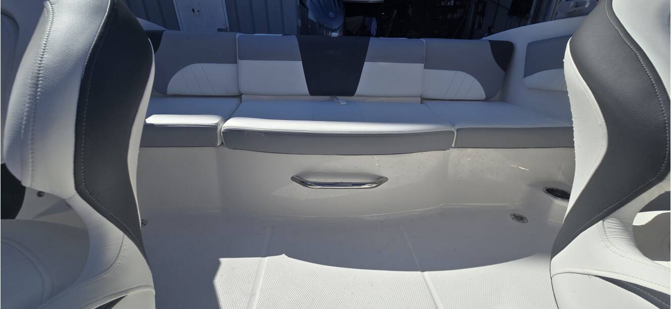 A photo of this 2025 Chaparral 23SSIOB