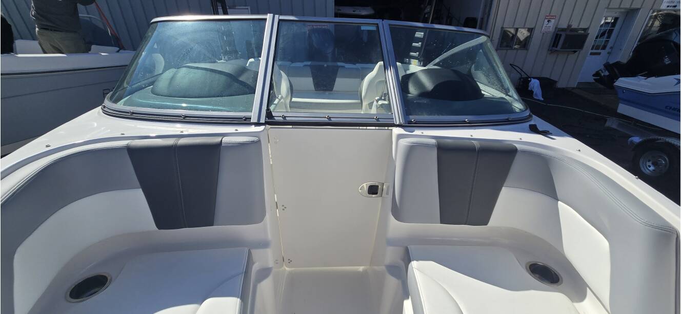 A photo of this 2025 Chaparral 23SSIOB