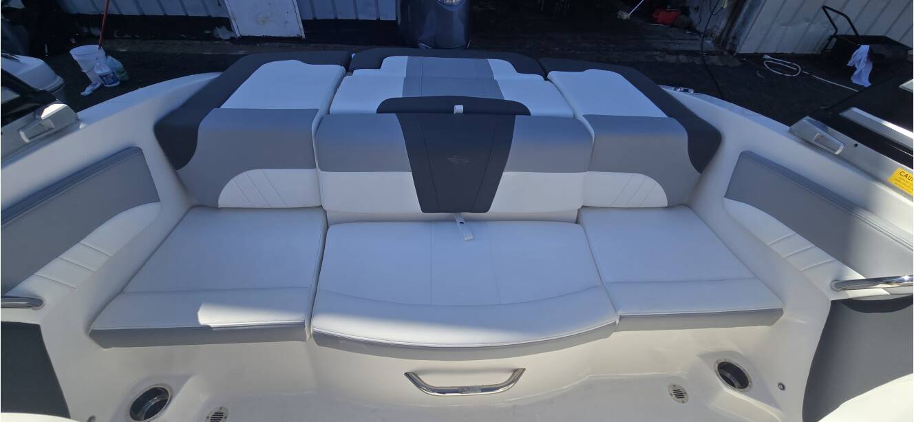 A photo of this 2025 Chaparral 23SSIOB