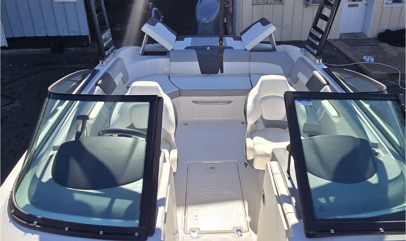 A photo of this 2025 Chaparral 23SSIOB