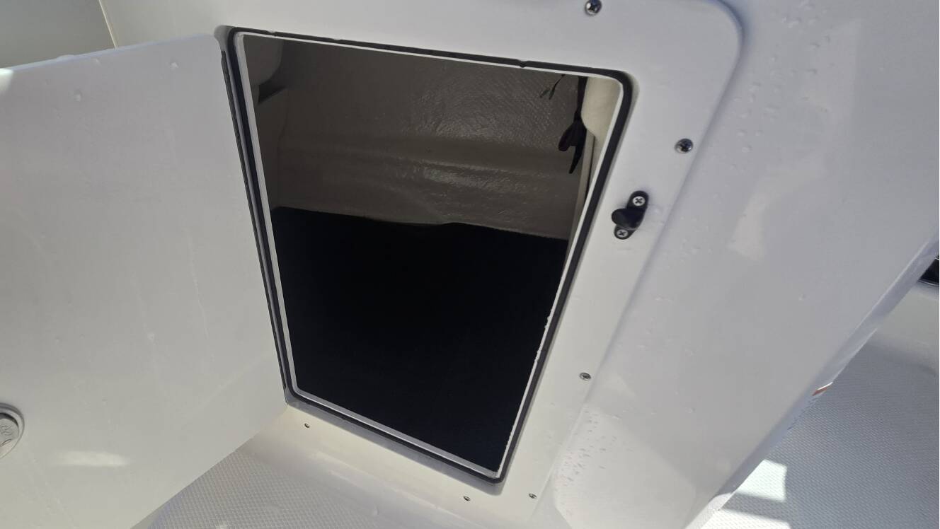 A photo of this 2025 Chaparral 23SSIOB