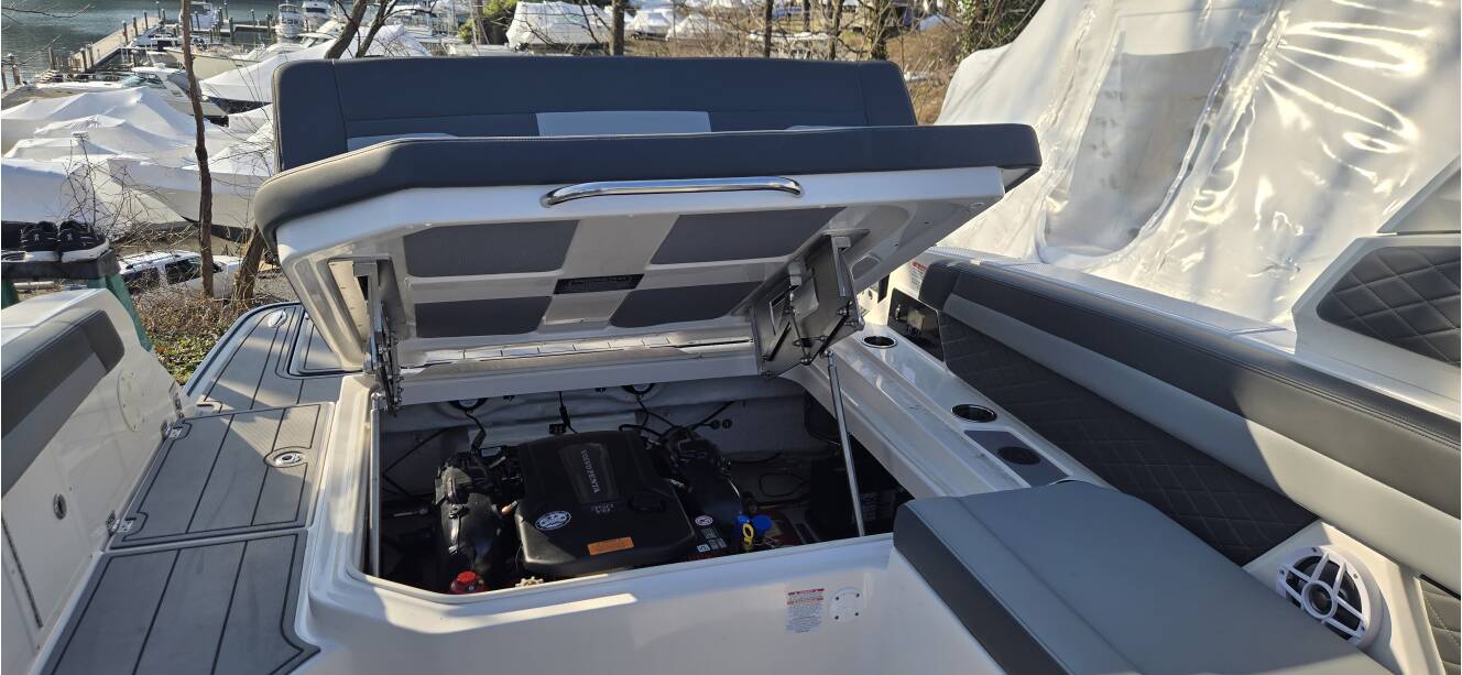 A photo of this 2025 Chaparral 267SSX