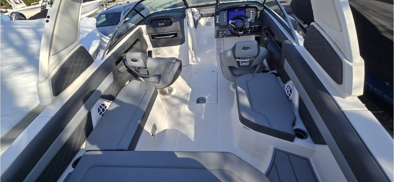 A photo of this 2025 Chaparral 267SSX