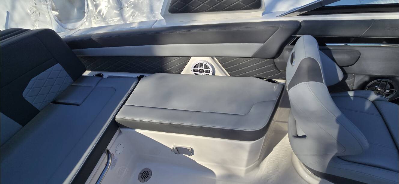 A photo of this 2025 Chaparral 267SSX
