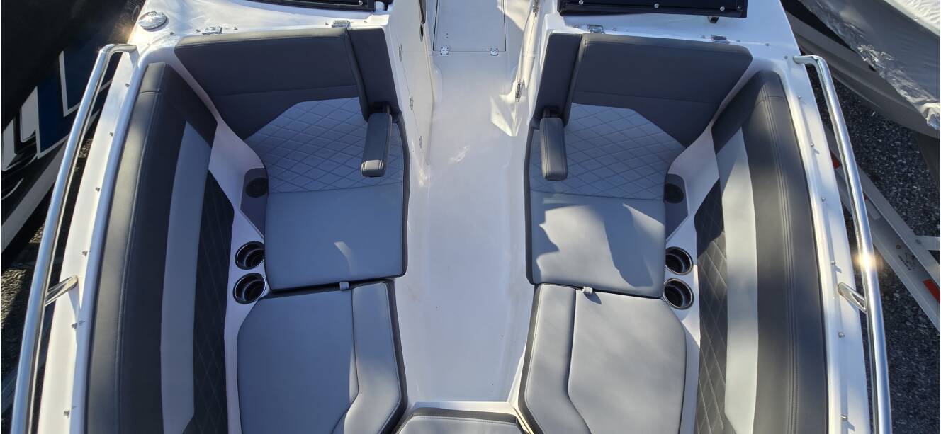 A photo of this 2025 Chaparral 267SSX