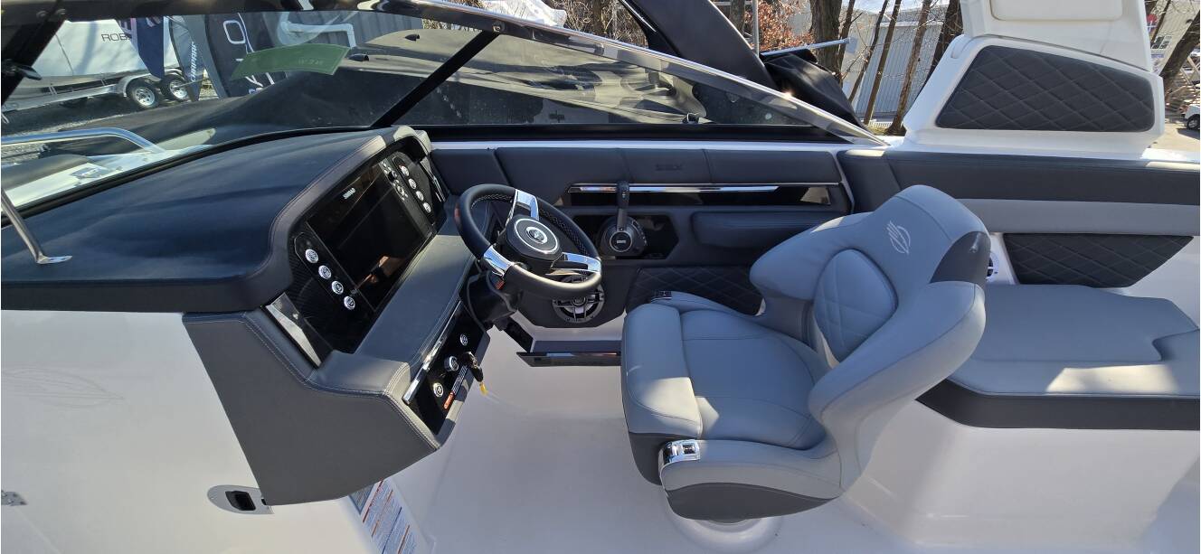 A photo of this 2025 Chaparral 267SSX