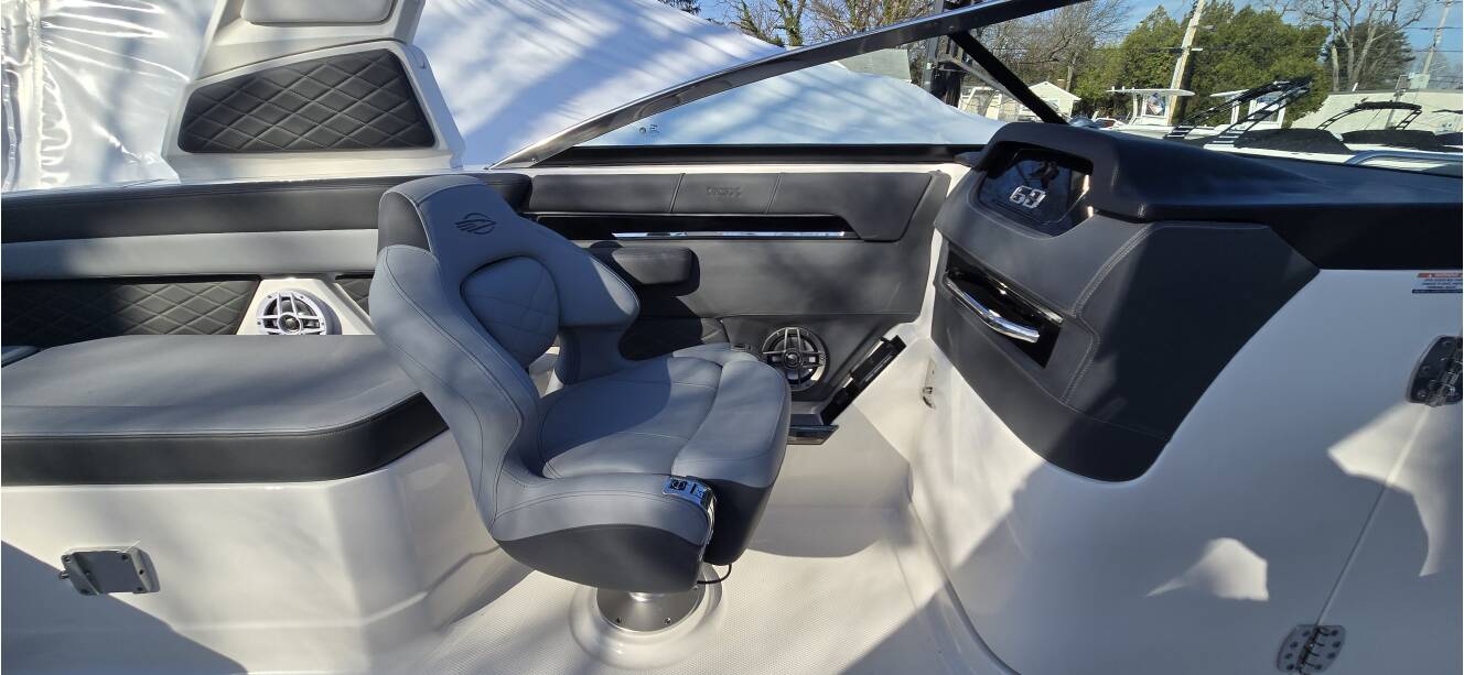 A photo of this 2025 Chaparral 267SSX