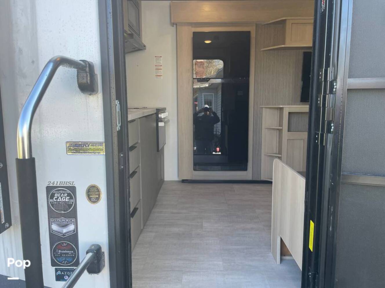 A photo of this 2025 Dutchmen Kodiak 241BHSL
