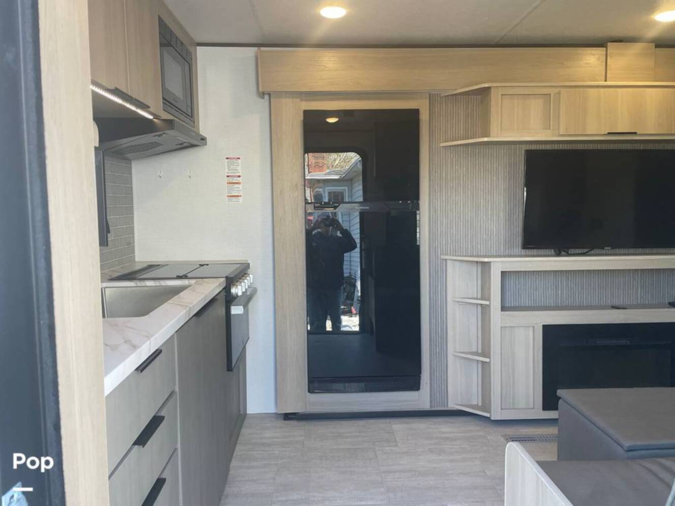A photo of this 2025 Dutchmen Kodiak 241BHSL