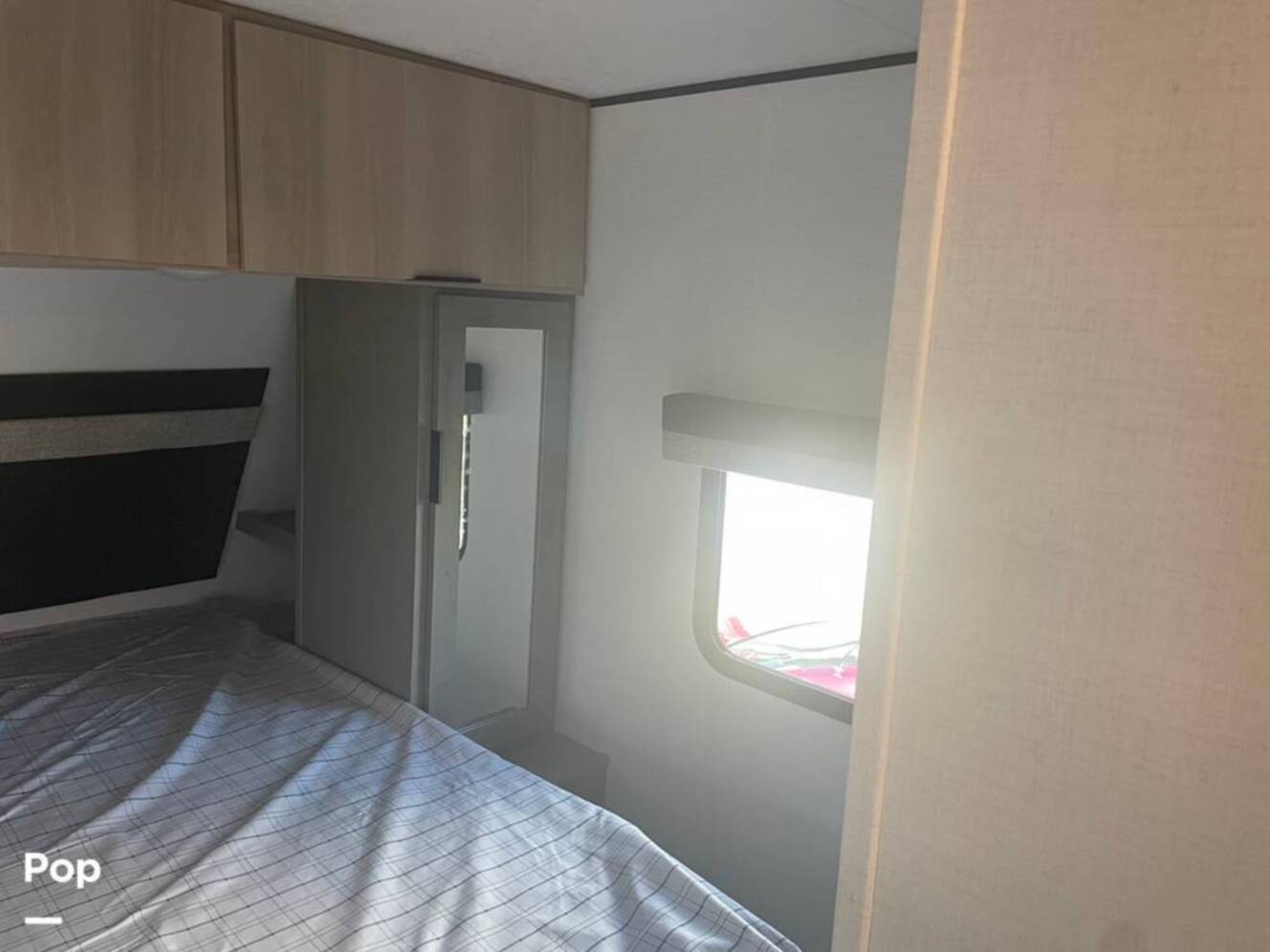A photo of this 2025 Dutchmen Kodiak 241BHSL