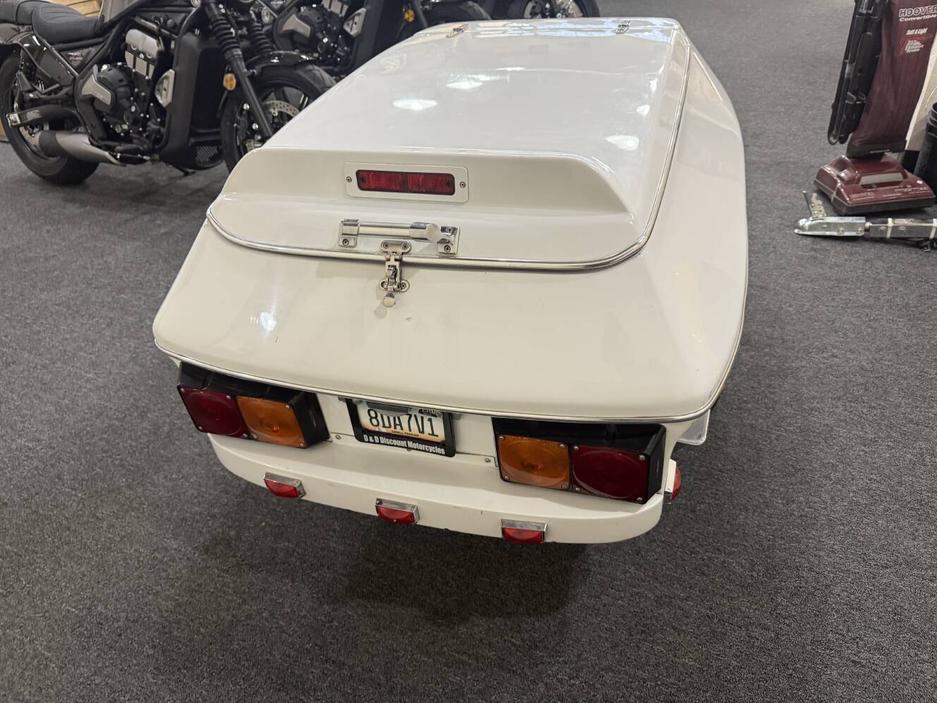 A photo of this 2002 Redmon Trailer
