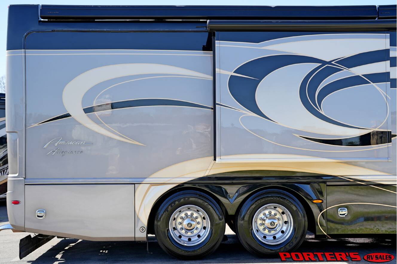 A photo of this 2016 American Coach AMERICAN ALLEGIANCE 42T