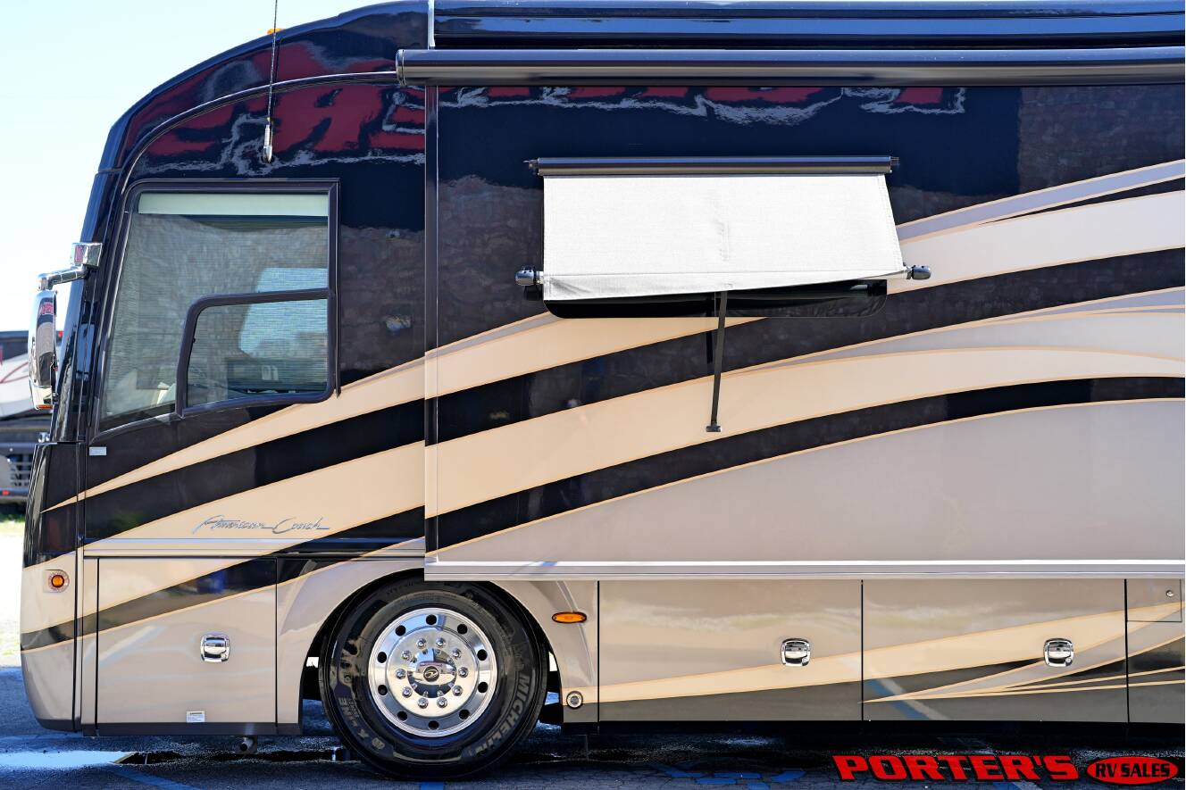 A photo of this 2016 American Coach AMERICAN ALLEGIANCE 42T