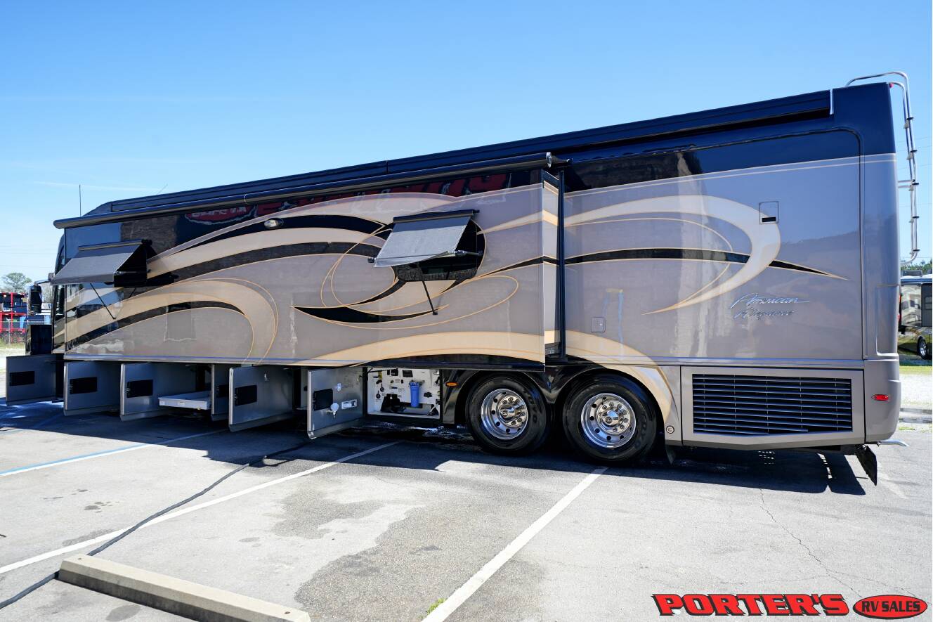 A photo of this 2016 American Coach AMERICAN ALLEGIANCE 42T