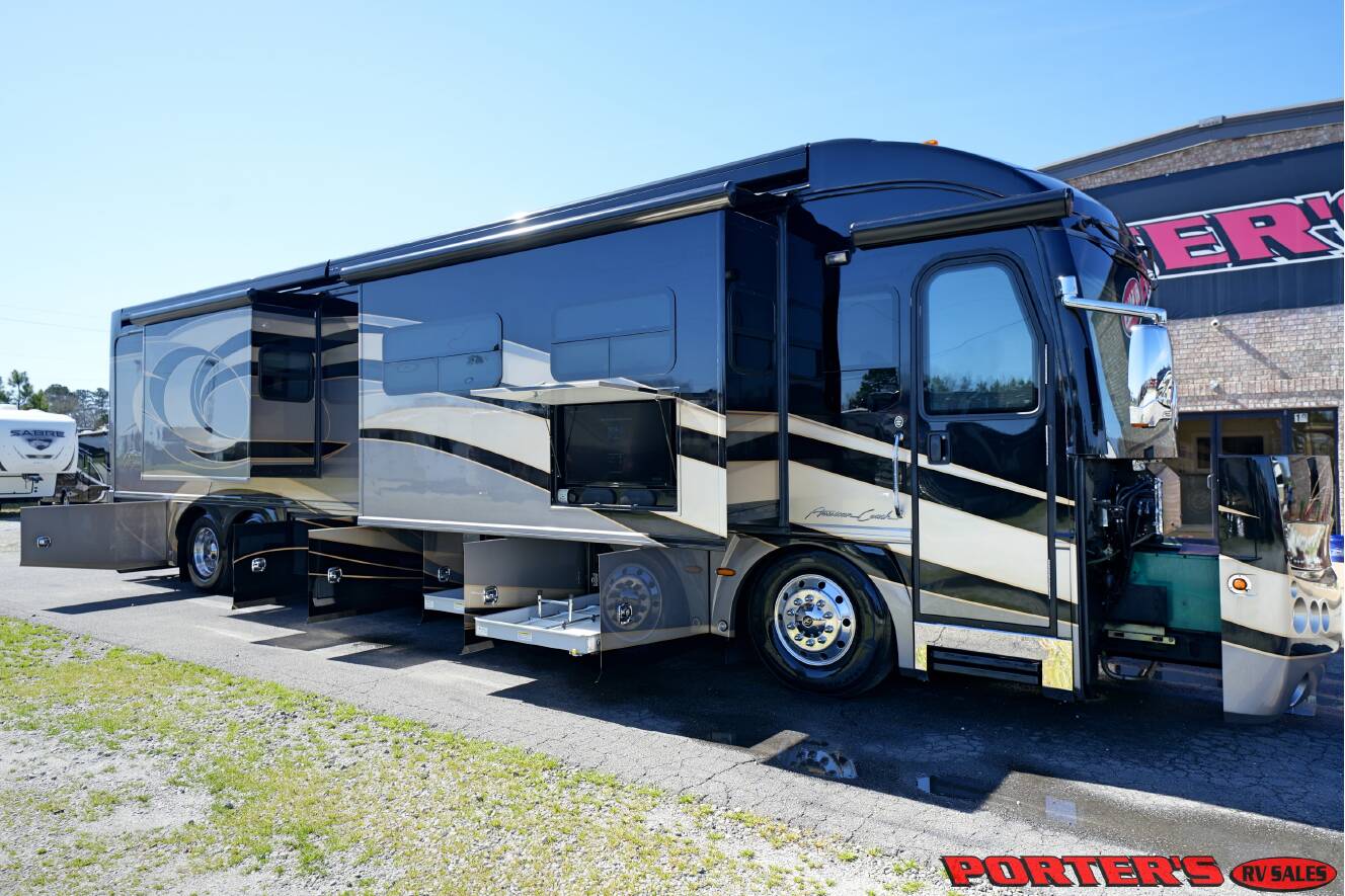 A photo of this 2016 American Coach AMERICAN ALLEGIANCE 42T