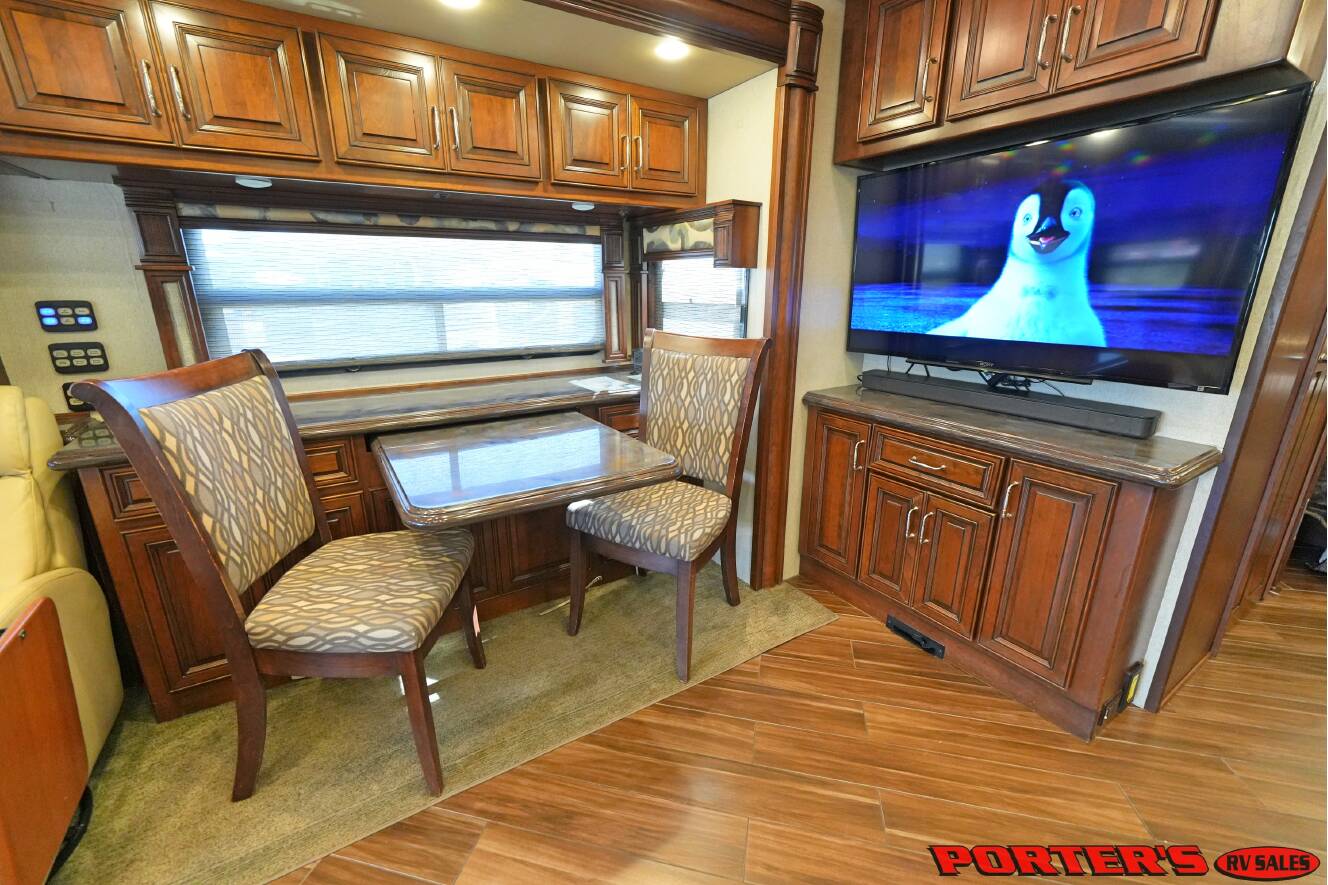 A photo of this 2016 American Coach AMERICAN ALLEGIANCE 42T
