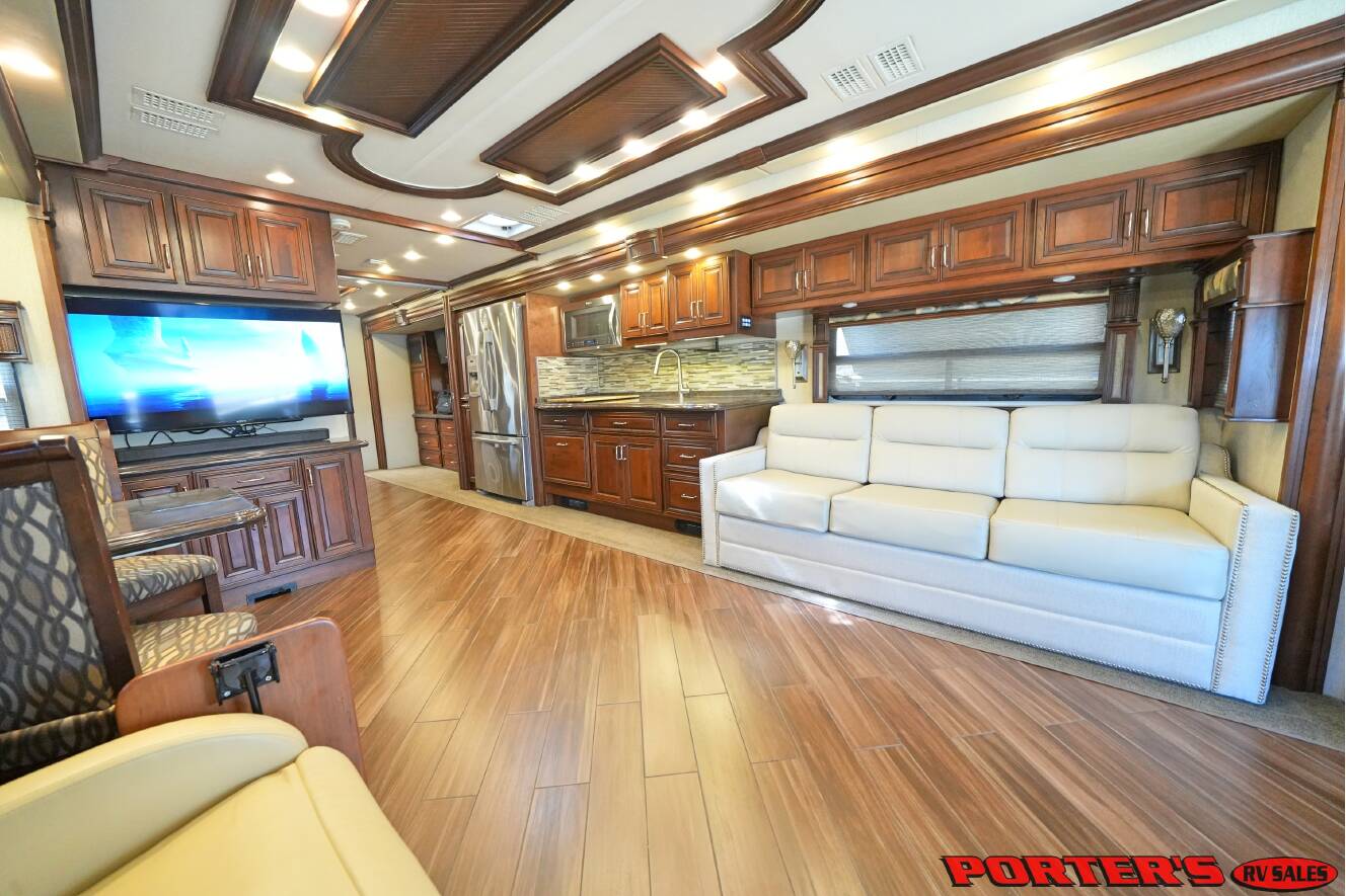 A photo of this 2016 American Coach AMERICAN ALLEGIANCE 42T