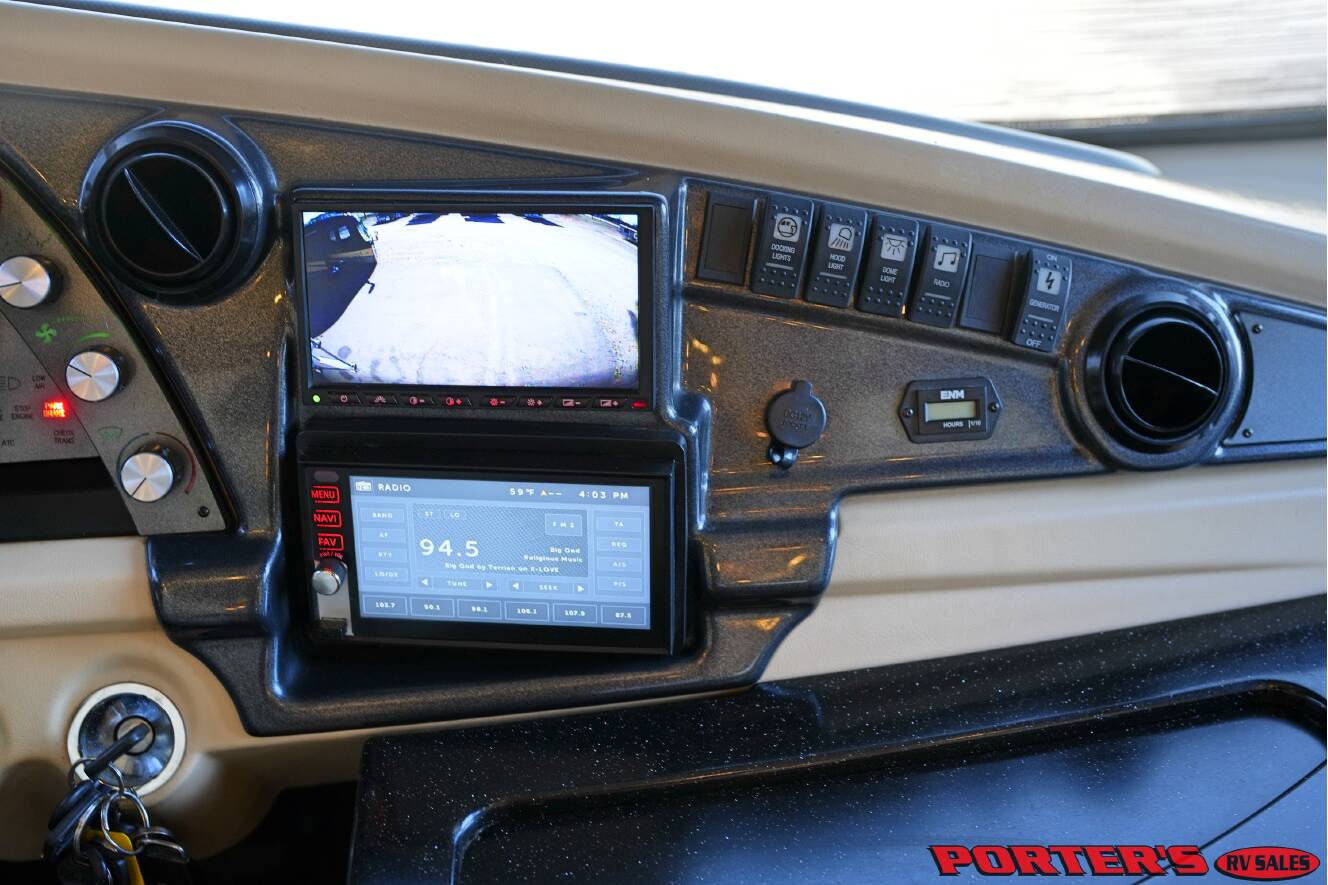 A photo of this 2016 American Coach AMERICAN ALLEGIANCE 42T