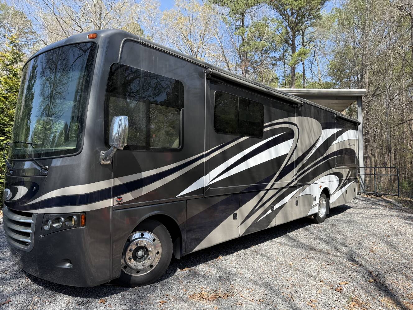 A photo of this 2016 Thor Motor Coach MIRAMAR 34 4