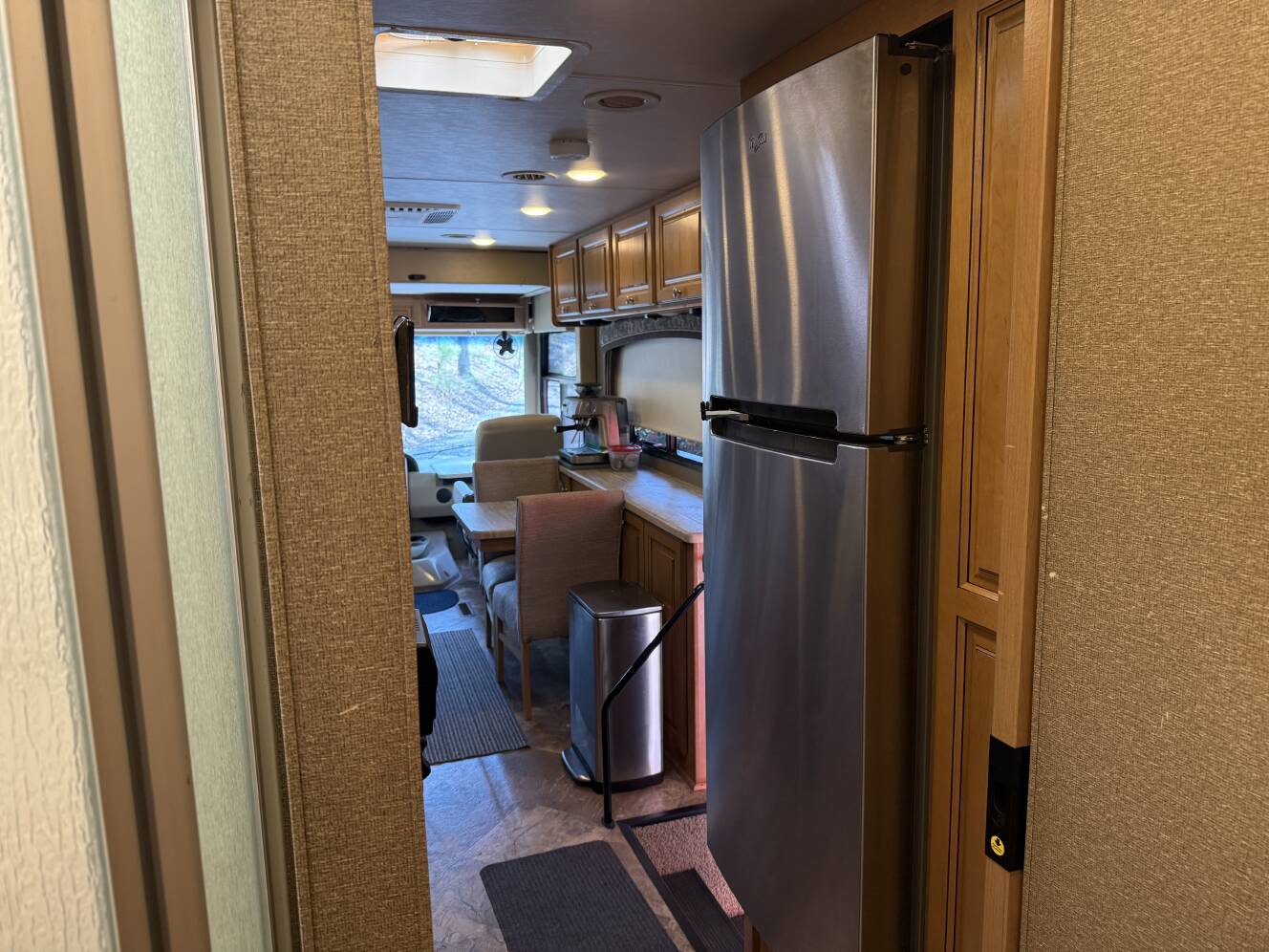 A photo of this 2016 Thor Motor Coach MIRAMAR 34 4