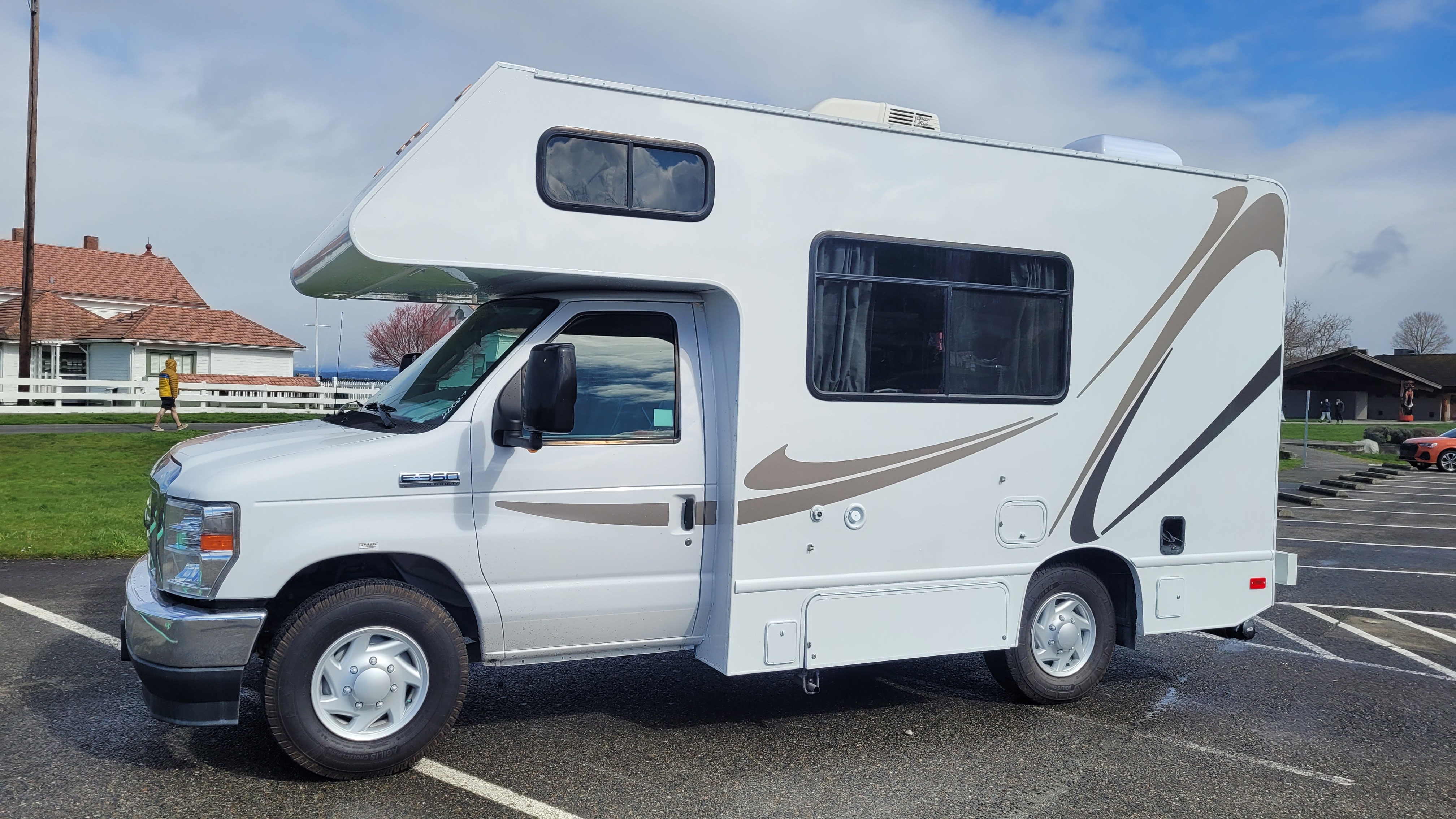 2016-2025 Thor Motor Coach Four Winds Majestic 19G Class C RVs and ...