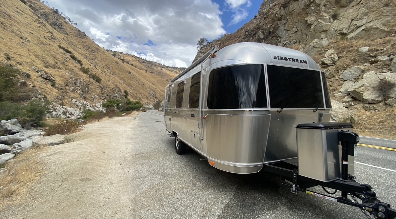 2022 Airstream CARAVEL 22FB in los angeles CA