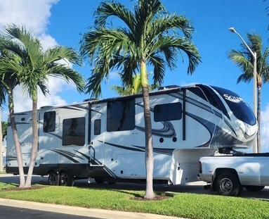 2022 Grand Design SOLITUDE 390RK RV