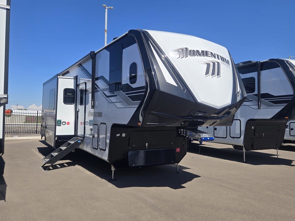2026 Grand Design Momentum 344M in ripon CA