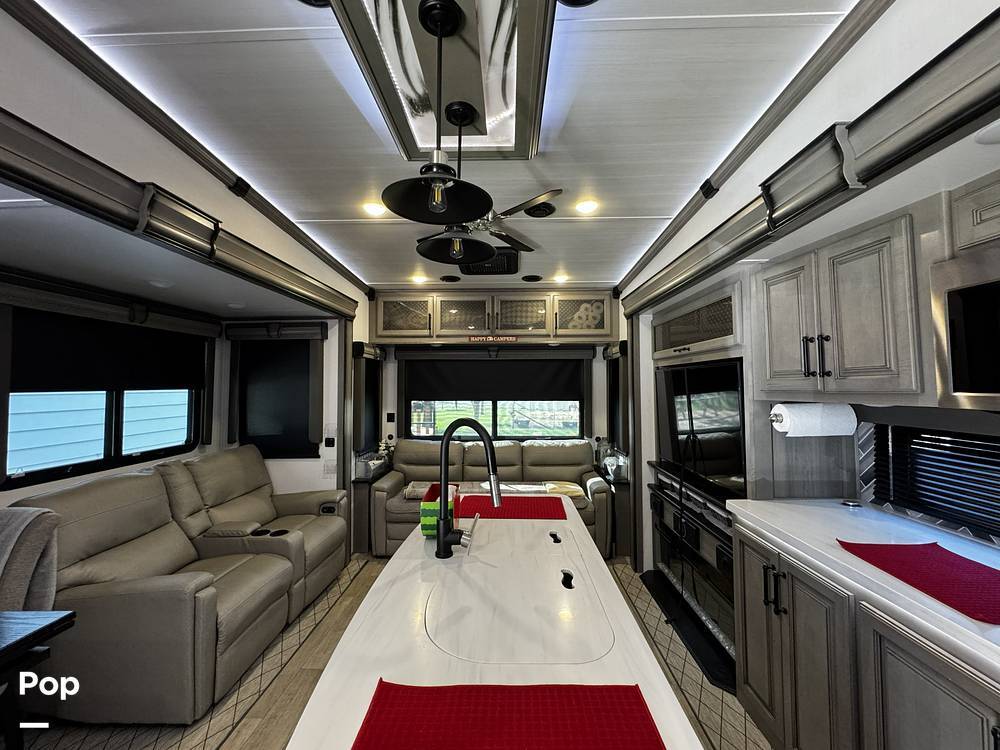 2022 Keystone Montana 3231CK in west frankfort IL