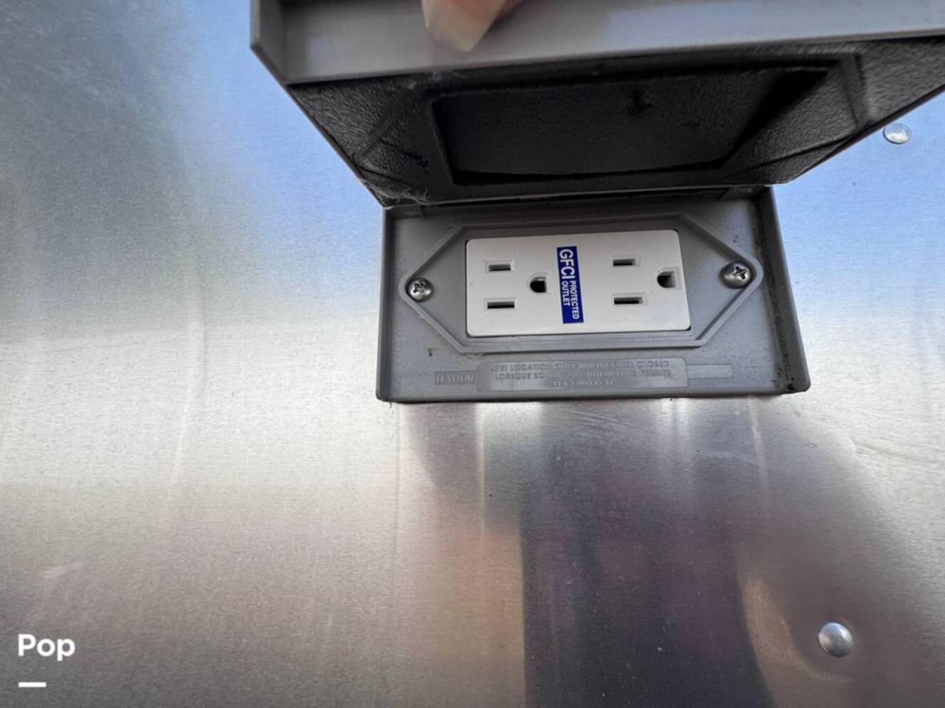 A photo of this 2025 Airstream International 25FB Twin