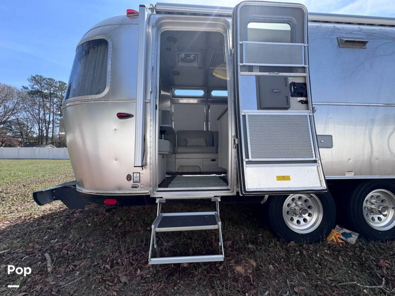 A photo of this 2025 Airstream International 25FB Twin