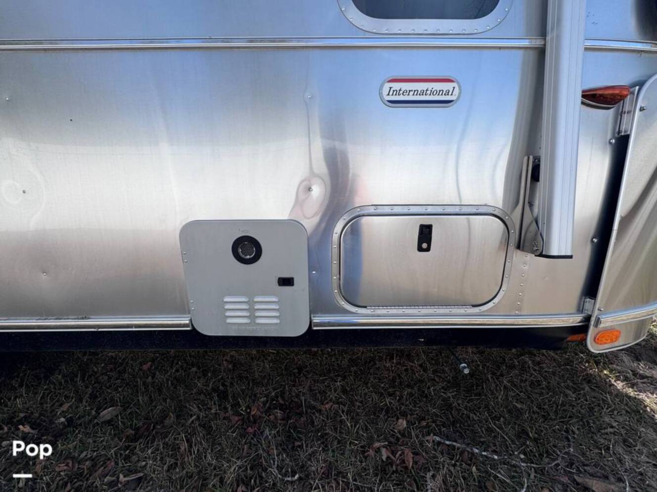 A photo of this 2025 Airstream International 25FB Twin