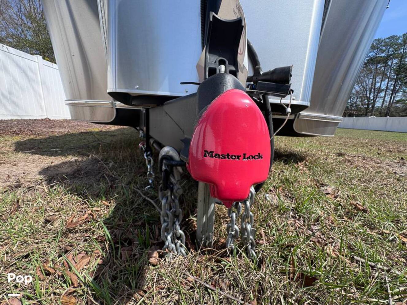 A photo of this 2025 Airstream International 25FB Twin