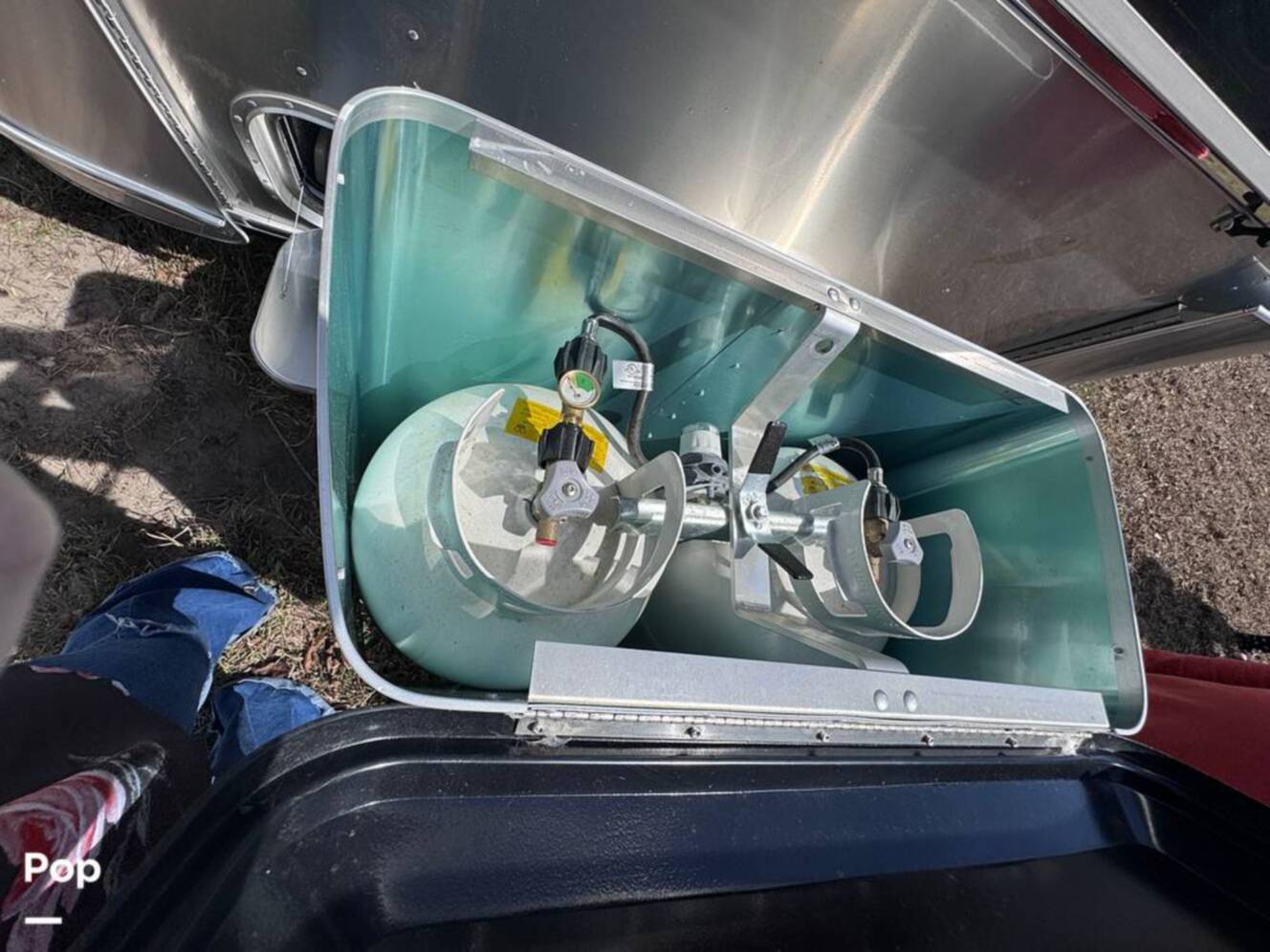 A photo of this 2025 Airstream International 25FB Twin