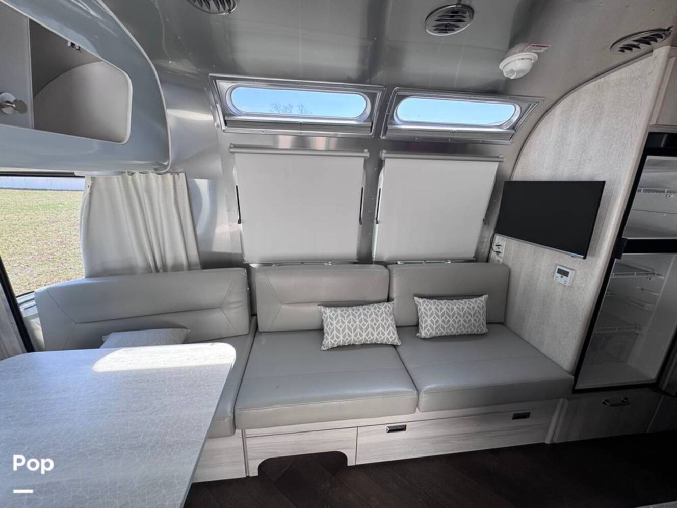 A photo of this 2025 Airstream International 25FB Twin