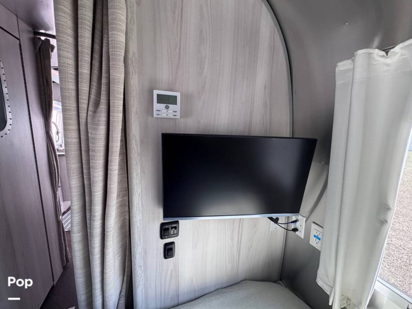 A photo of this 2025 Airstream International 25FB Twin