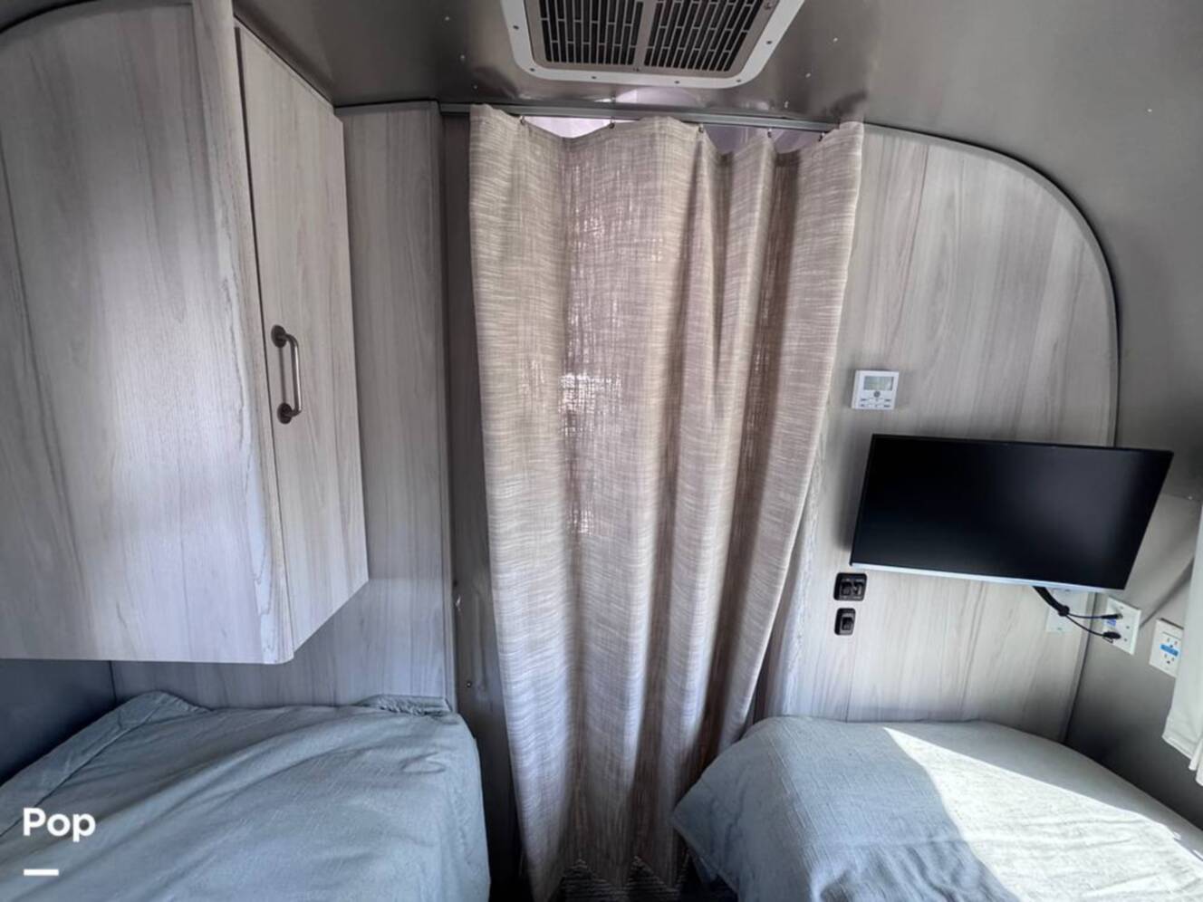 A photo of this 2025 Airstream International 25FB Twin
