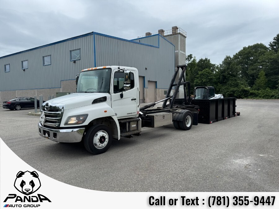 2019 Hino 258/268 in Abington, MA