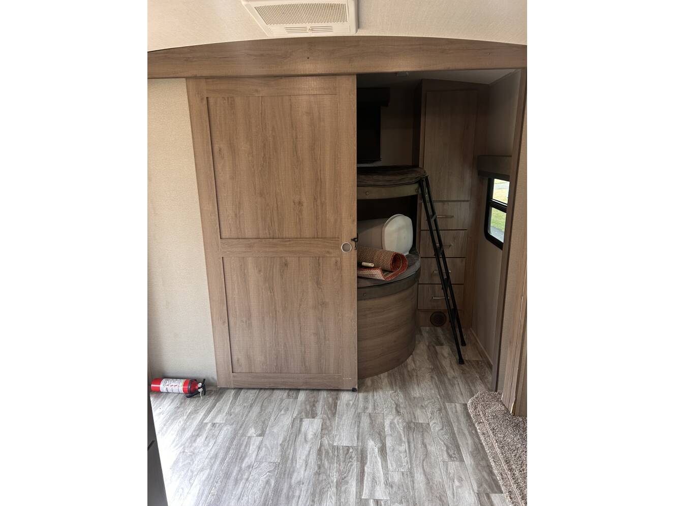 A photo of this 2022 Grand Design IMAGINE 2910BH