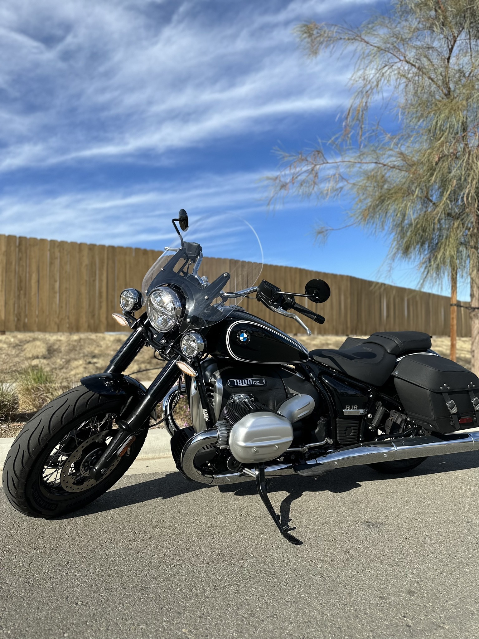 2024 BMW R 18 CLASSIC CLASSIC in Valencia, CA