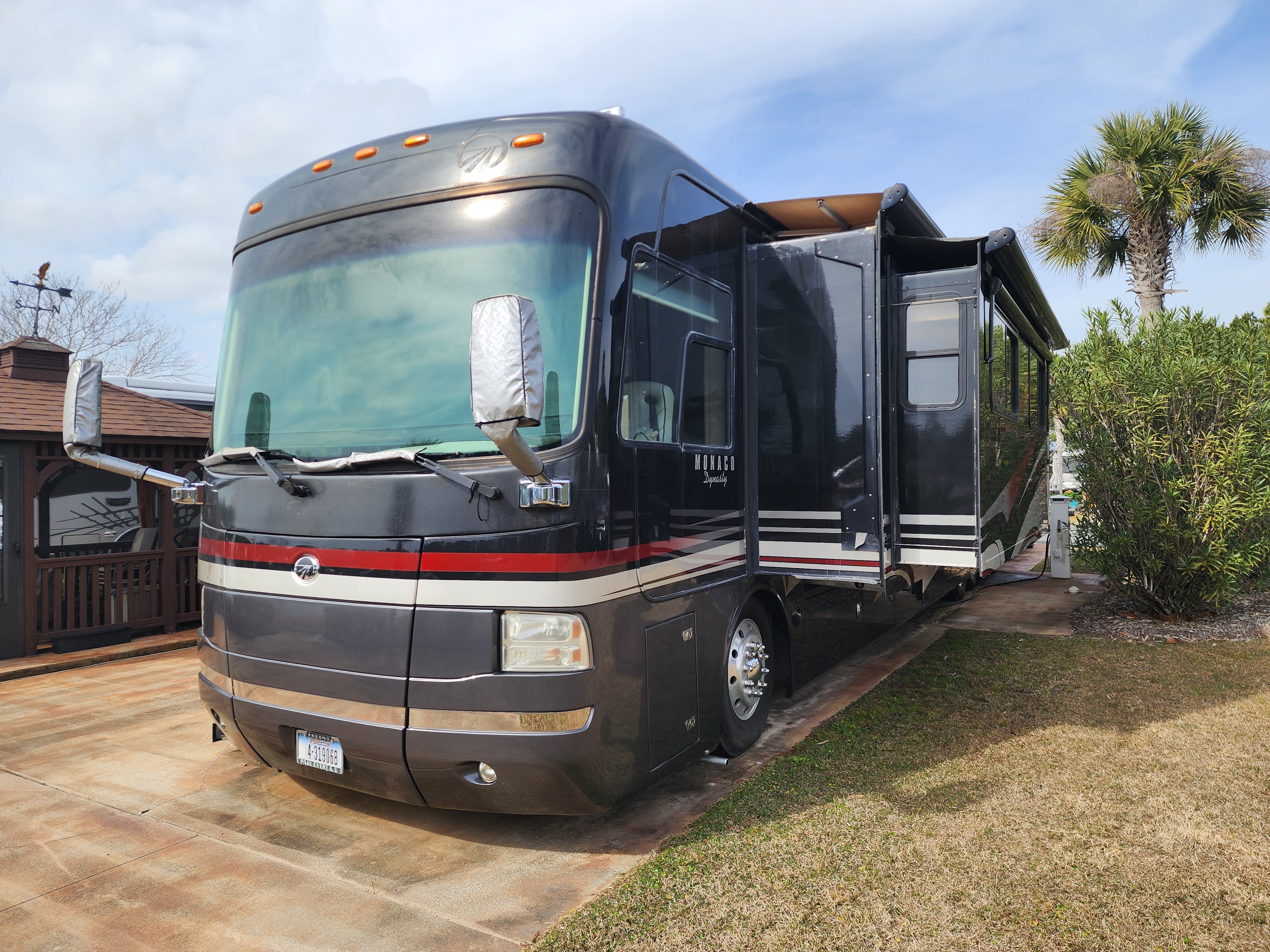 2010 Monaco DYNASTY MAJESTIC V in rising fawn GA