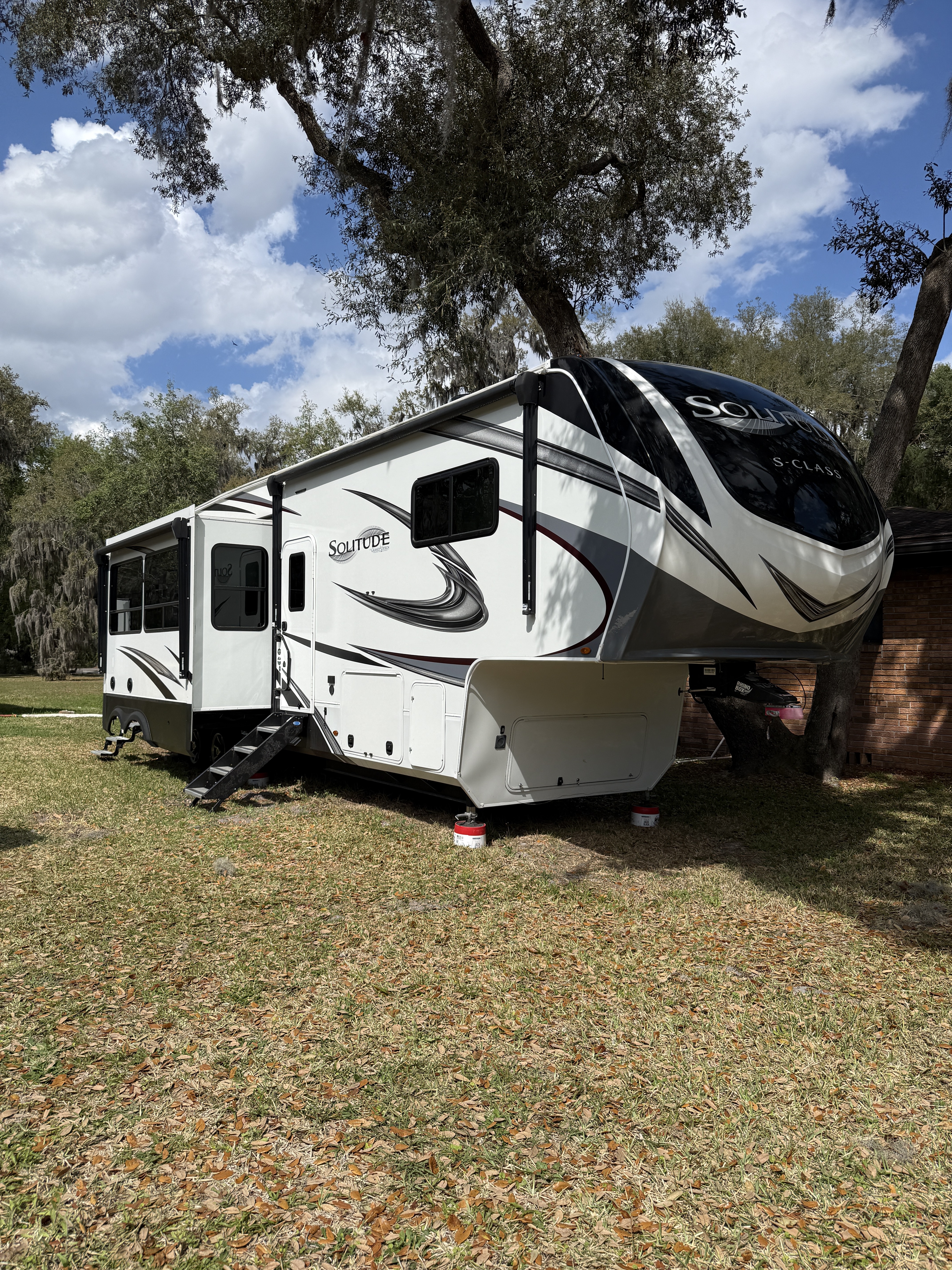 2022 Grand Design SOLITUDE S-CLASS 3740BH-R in jacksonville FL