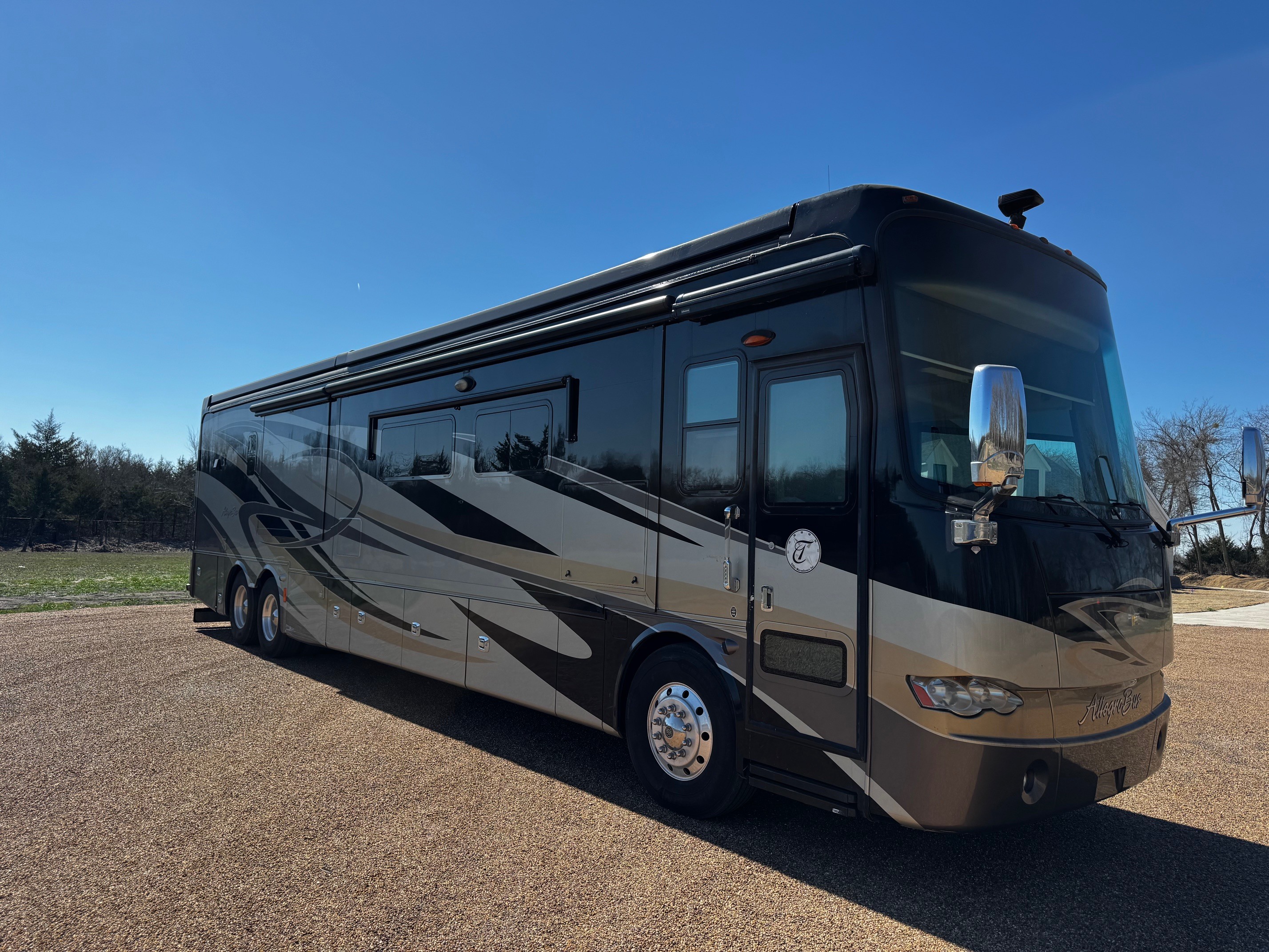 2013 Tiffin Motorhomes ALLEGRO BUS 45 LP RV