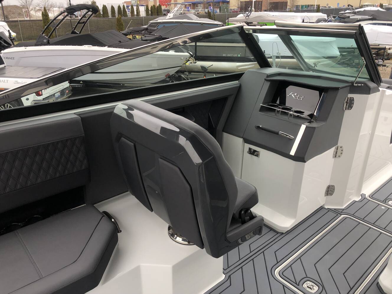 A photo of this 2023 Cobalt R33 OB