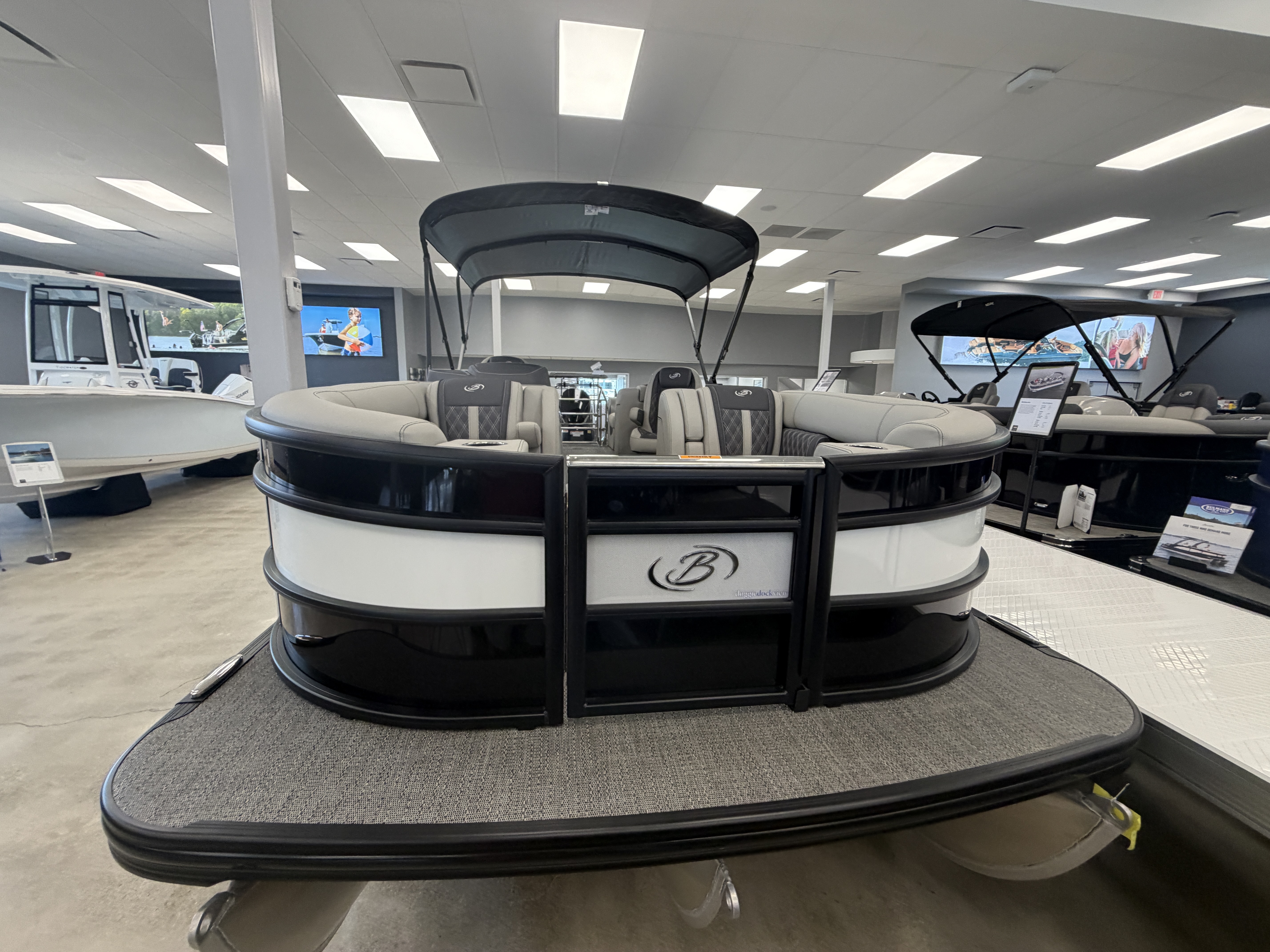 2025 Barletta Lusso 23QCSS in waterford township MI