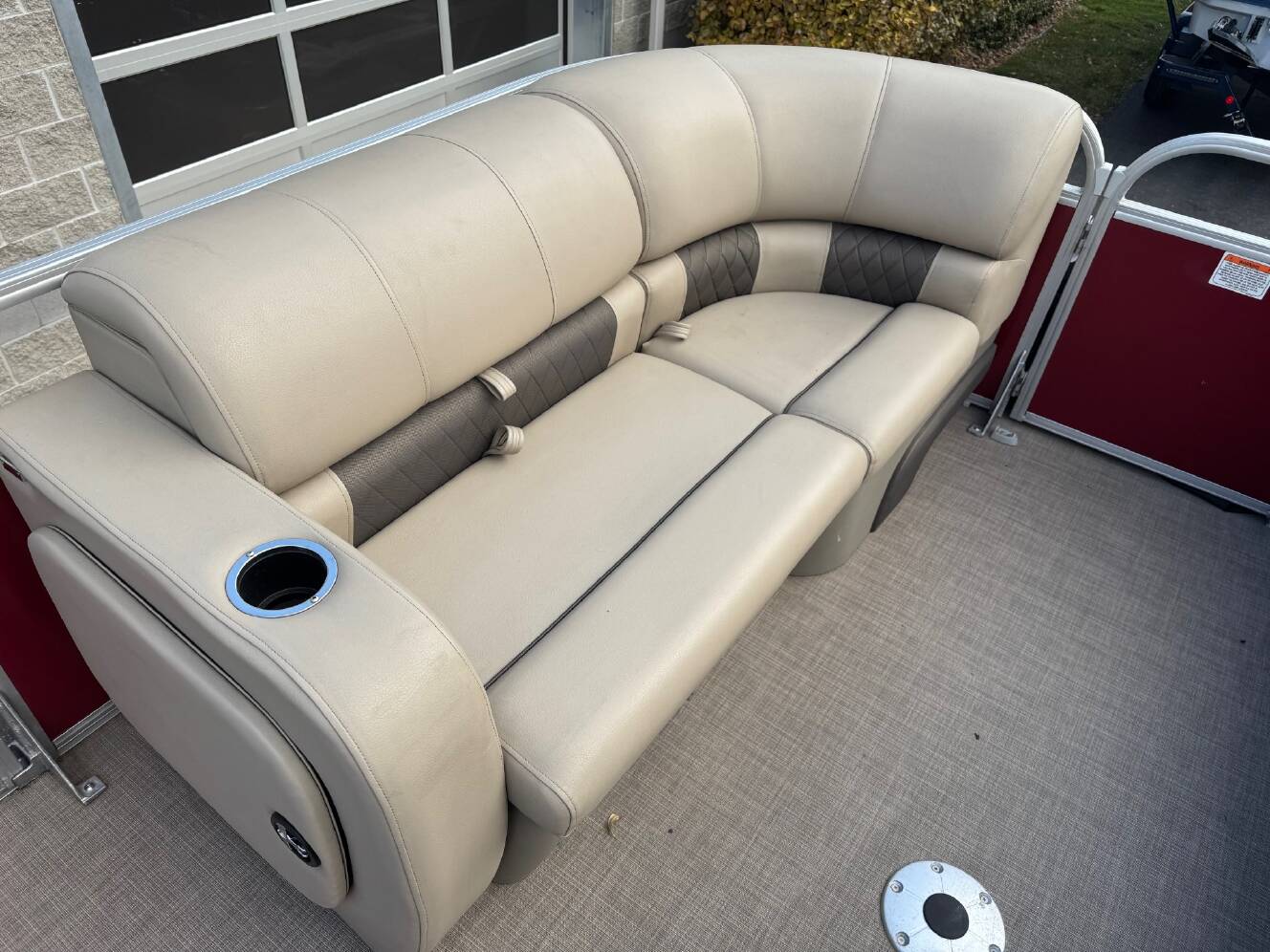 A photo of this 2023 Sun Tracker Party Barge 22 RF DLX