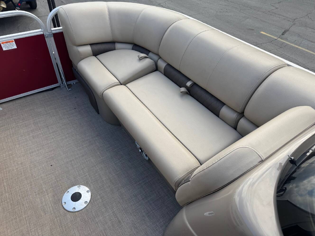 A photo of this 2023 Sun Tracker Party Barge 22 RF DLX
