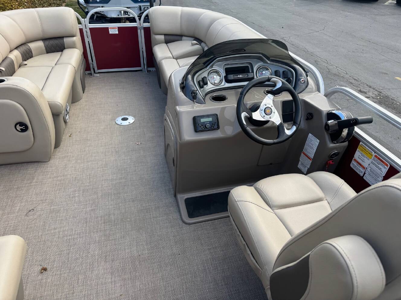 A photo of this 2023 Sun Tracker Party Barge 22 RF DLX
