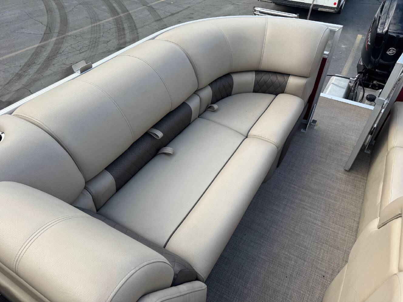 A photo of this 2023 Sun Tracker Party Barge 22 RF DLX